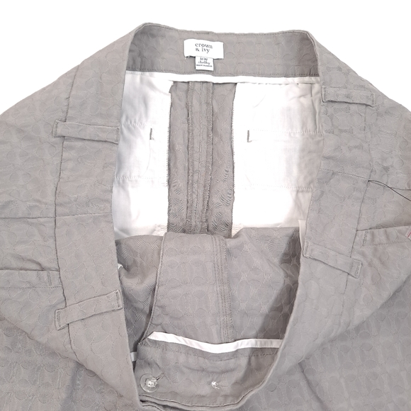 Crown & Ivy Shelby Women's Shorts Scalloped Hem Gray Textured Stretch - Sz 16W - Picture 6 of 9